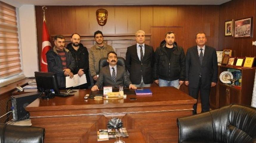 Elmadağ'da Başarılı Polisler &Ouml;d&uuml;llendirildi