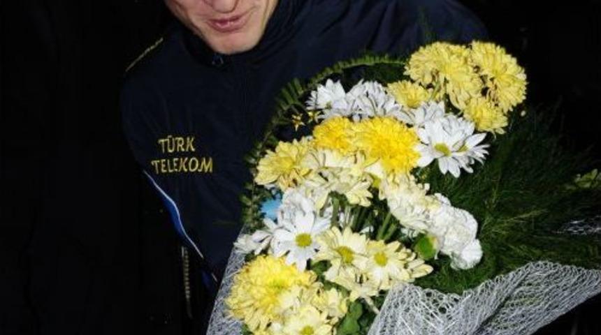 Fenerbah&ccedil;e Sivas&rsquo;a Geldi