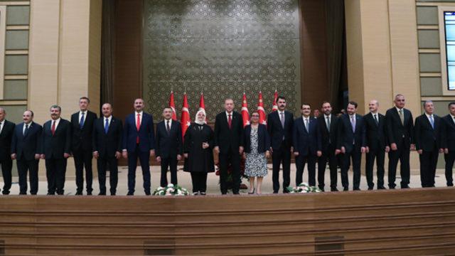 Yeni kabine ilk kez toplanıyor! Gözler bedelli askerlik ve diğer vaatlerde 