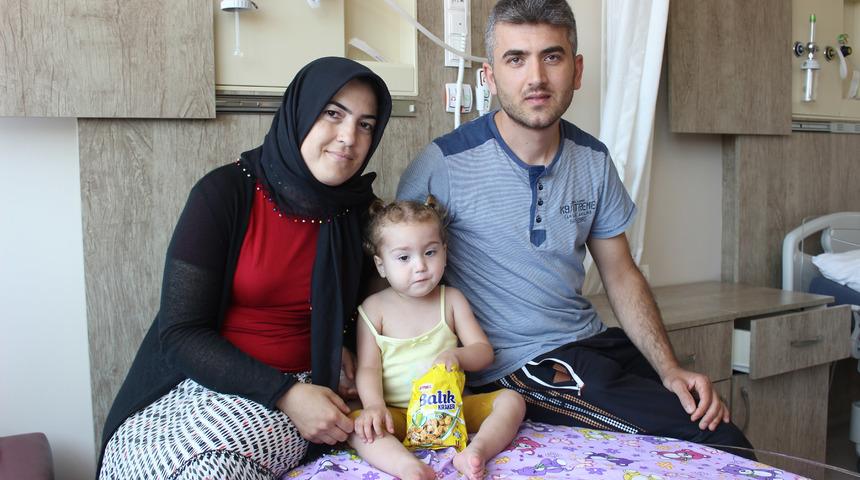 1 santimlik kabak &ccedil;ekirdeği minik Nilda'yı &ouml;ld&uuml;r&uuml;yordu