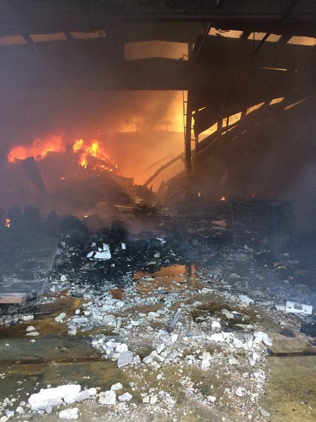 Torbalı'da tekstil fabrikasında yangın