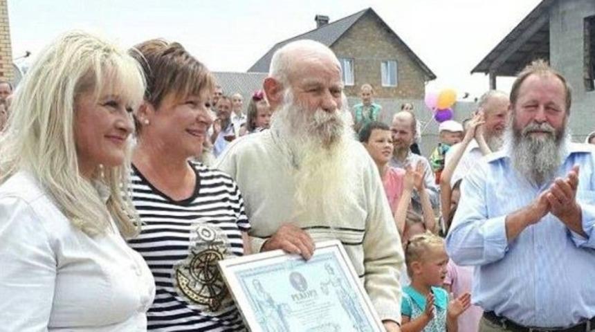 Duyanlar inanamadı! 87 yaşında tam 127 torunu var