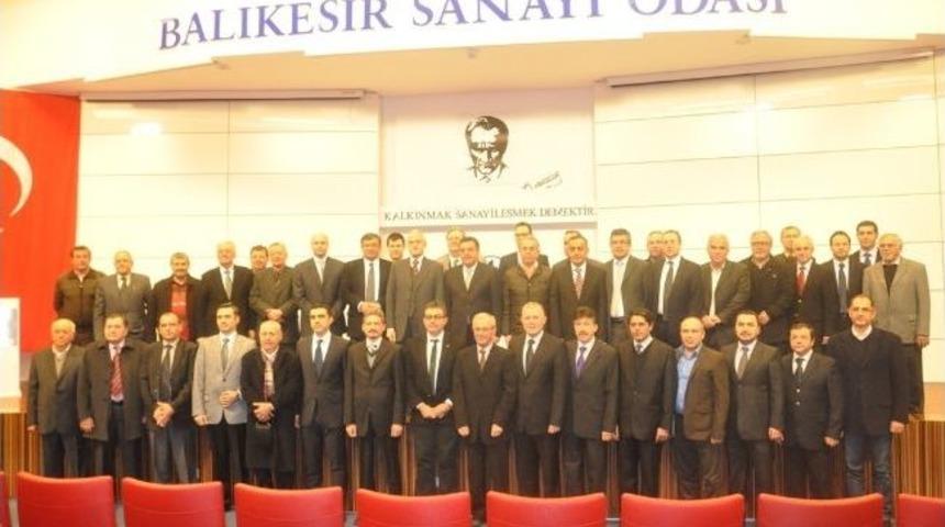 Balıkesir Sanayi Odası'nda 89 &Uuml;yeye Teşek&uuml;r Plaketi Verildi