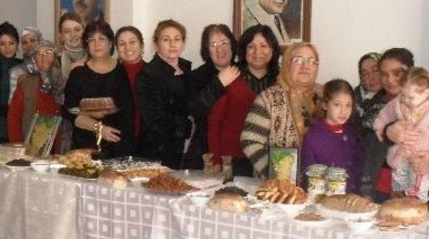 Ak Partili Kadınlardan &Uuml;z&uuml;m Tanıtımına Destek