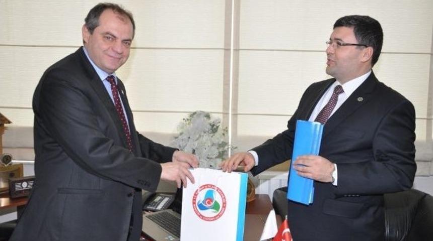 G&uuml;mr&uuml;k&ccedil;&uuml;lerden Başkan Dalgı&ccedil;&rsquo;a Ziyaret