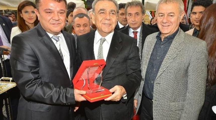 İzmir K&uuml;llerinden Yeniden Doğuyor