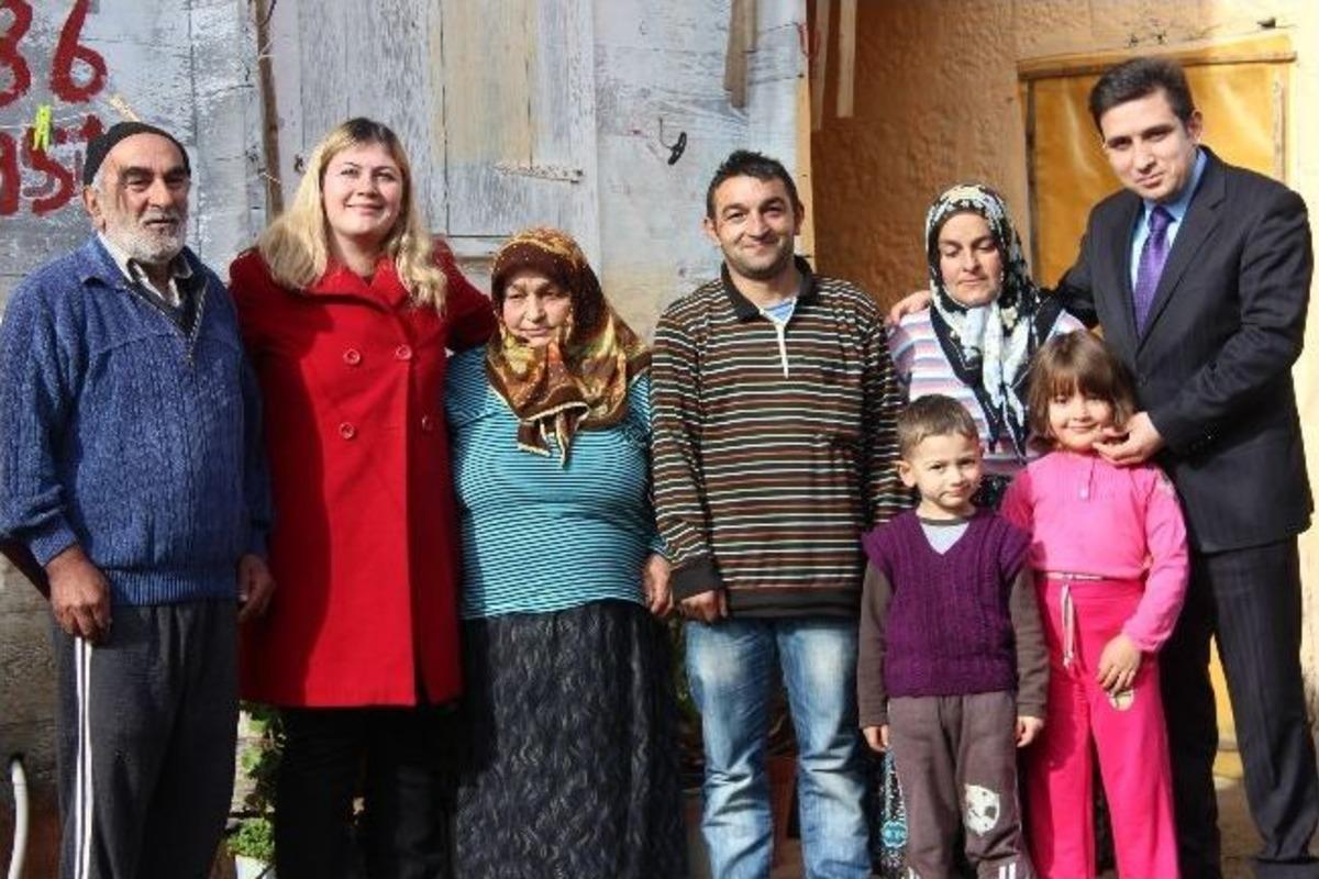Rize'de İhtiya&ccedil; Sahibi Aileye Valilik Sahip &Ccedil;ıktı