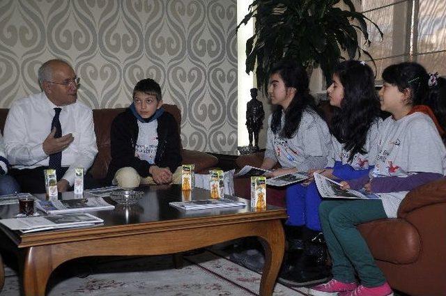 L&ouml;sev &Ccedil;ocuklarından Başkan Yaşar a Ziyaret 1