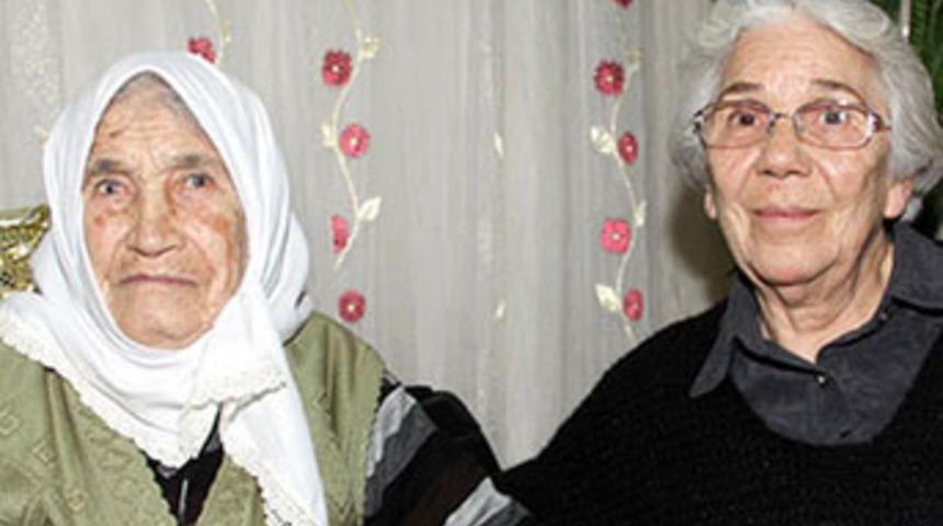 75 yıl sonra ablasını buldu
