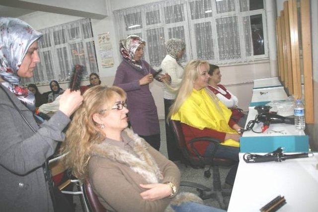 Yozgat’ta Meslek Edindirme Kursları Yoğun İlgi Görüyor 2
