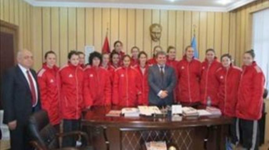 Basketbol Yıldız Kız Milli Takımı Tekirdağ&rsquo;da Kampa Girdi