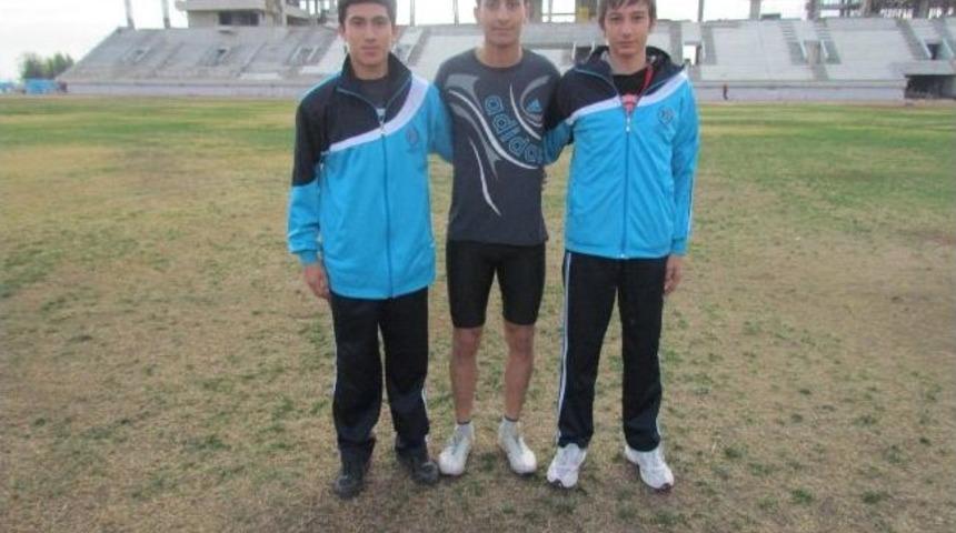 Mersinli Atletler İstanbul&rsquo;dan 3 Dereceyle D&ouml;nd&uuml;