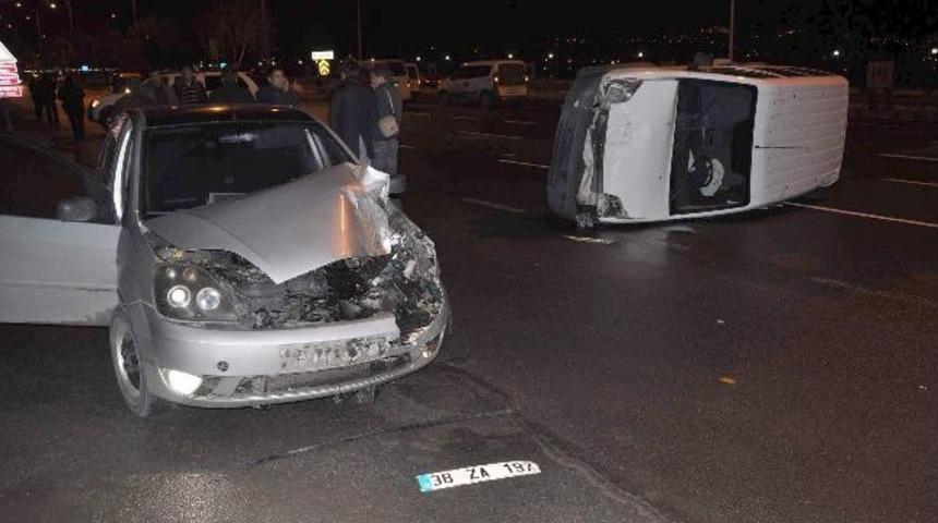 Kazaya Karışan Oğluna Fır&ccedil;a Attı