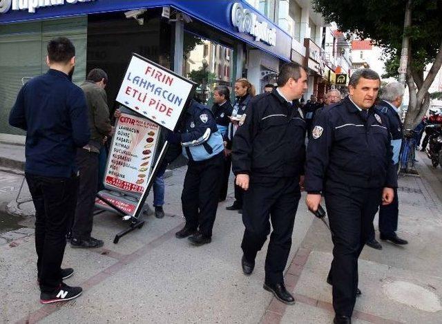 Mersin’de Kaldırımı İşgal Eden Esnafa Ceza Yağdı 1