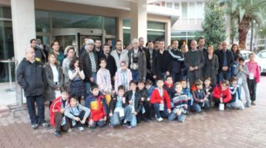 1200 &Ouml;ğrenci Satran&ccedil; Turnuvası I&ccedil;in Kemer'de