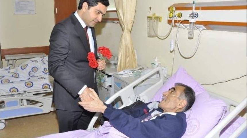 Başkan Bah&ccedil;eci, Hastaları Ziyaret Etti