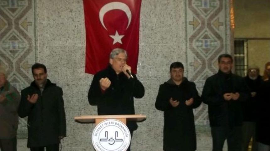 Umre Yolcuları Dualarla Uğurlandı