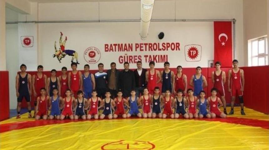 Batman Petrolspor Kul&uuml;b&uuml;nden G&uuml;reş Salonu Hizmeti
