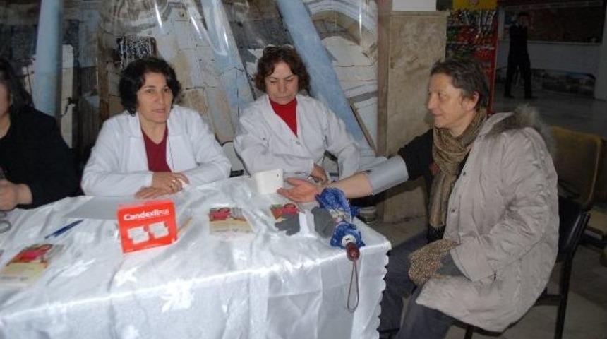 Otogarda Tansiyon &Ouml;l&ccedil;&uuml;m&uuml;