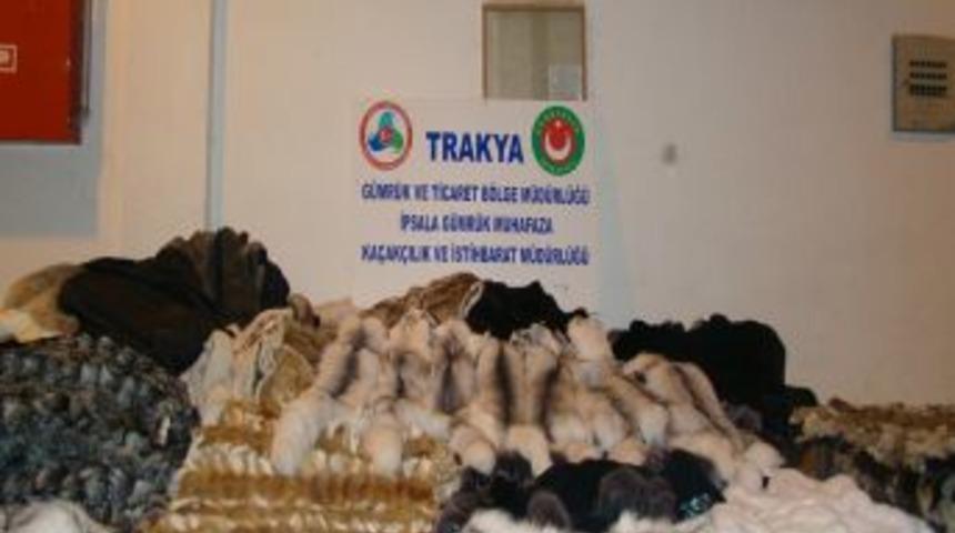 İpsala'da 2 Milyon 500 Bin TL Değerinde K&uuml;rk Ve Oto Yedek Par&ccedil;ası Ele Ge&ccedil;irildi