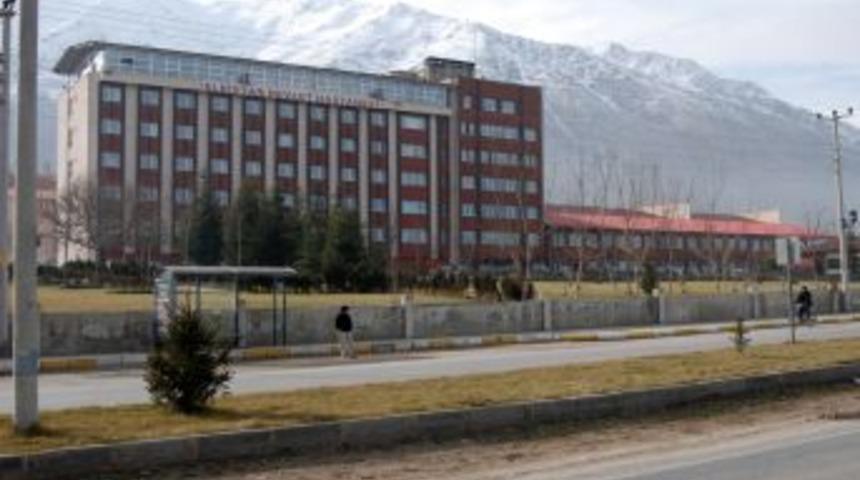 Elbistan Devlet Hastanesi B&ouml;lgenin En Iyi Hastanesi Oldu