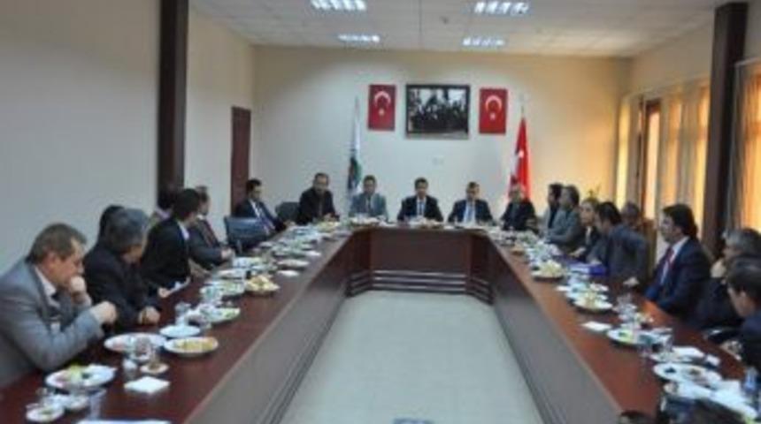 Başkan Yaman Okul M&uuml;d&uuml;rleriyle Buluştu