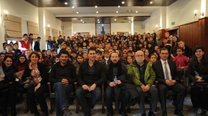 &Uuml;nl&uuml; Oyuncular Altındağlı Gen&ccedil;lere Konuk Oldu