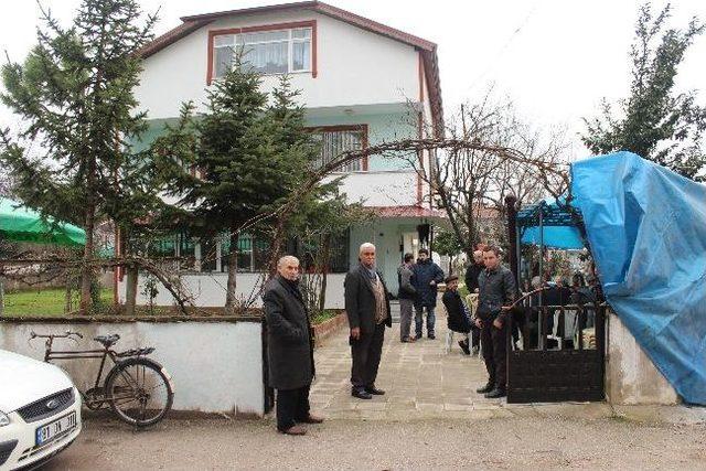 Hollanda’da Polislik Yapan Pirağa Koruyucu Hayatını Kaybetti