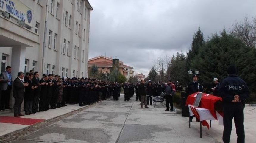 Polis Memuru İ&ccedil;in T&ouml;ren