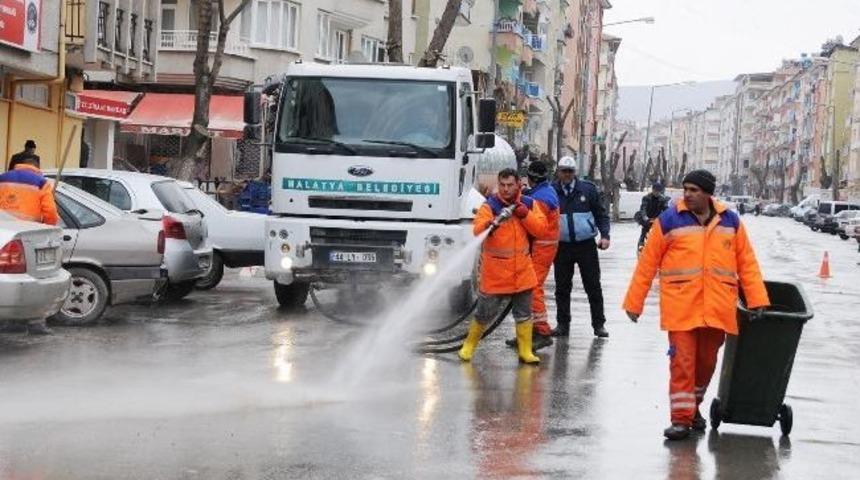Malatya'da Cadde Ve Sokaklar Temizleniyor