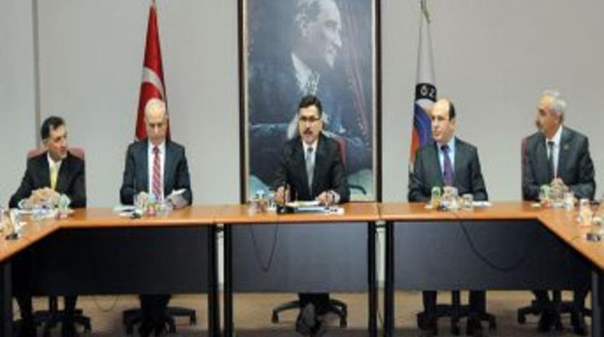 Balıkesir'de Ge&ccedil;en Yıl Yaklaşık 10 Bin Kişi Işe Yerleştirildi