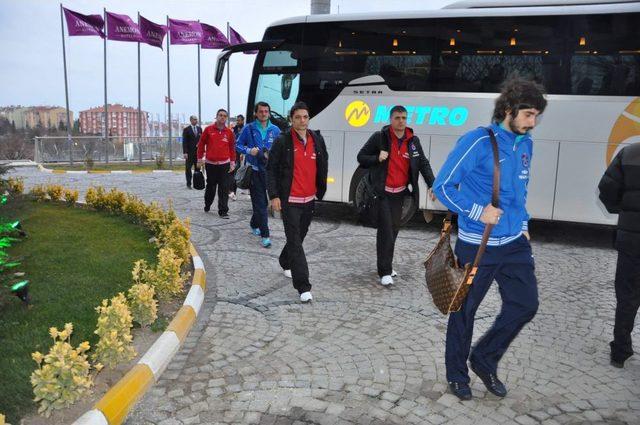 Trabzonspor Kupa Maçı Için Eskişehir’e Geldi 1