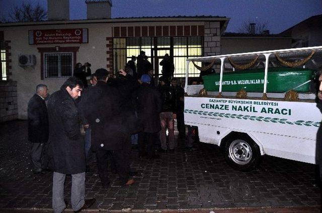 Patlamada Hayatını Kaybedenlerin Cenazeleri Ailelerine Teslim Edildi 1
