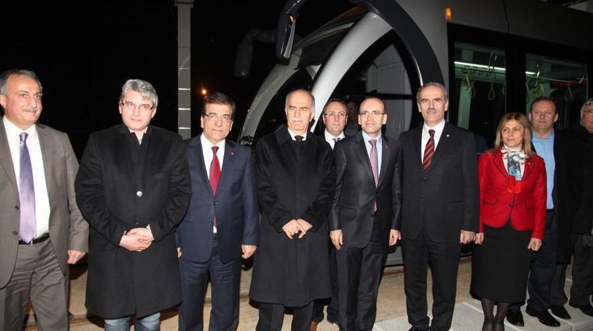 Bakan Şimşek: İpekb&ouml;ceği T&uuml;rk Girişimcilere &Ouml;rnek Olacak