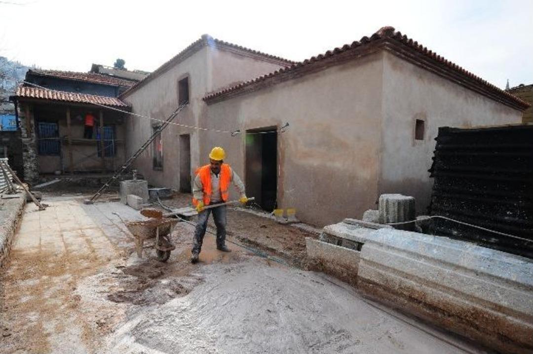 B&uuml;y&uuml;kşehir Belediyesinden Tarihe Saygı