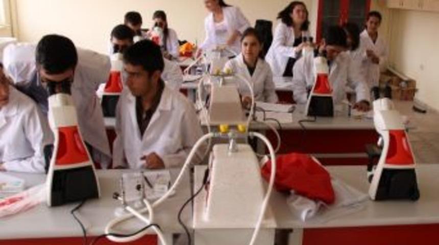 Ne&uuml;&rsquo;de Fen Bilimleri Enstit&uuml;s&uuml; Lisans&uuml;st&uuml; Kayıtları Başladı