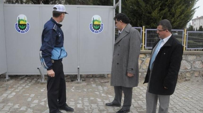 Alanyurt Otob&uuml;s Durakları Yenilendi