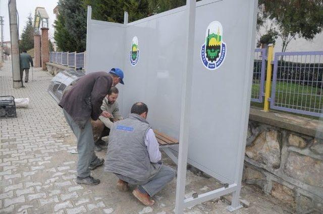 Alanyurt Otobüs Durakları Yenilendi 1