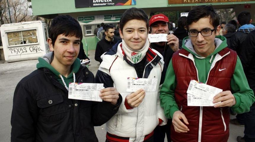 Bursaspor Taraftarlarından Galatasaray Ma&ccedil;ı Biletlerine Yoğun Ilgi