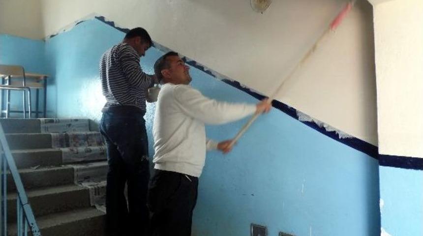 Okul İdarecilerinden Alkışlanacak Davranış