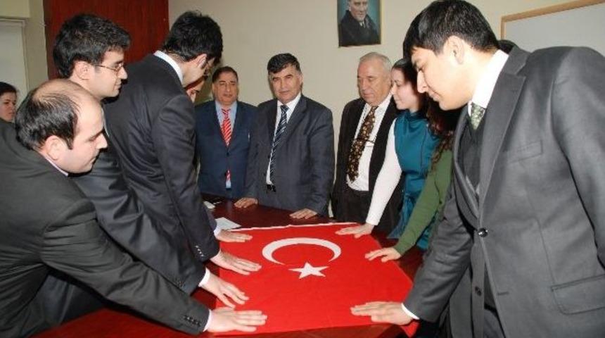 Adana Valiliği'ndeki Aday Memurlar İ&ccedil;in Yemin T&ouml;reni D&uuml;zenlendi