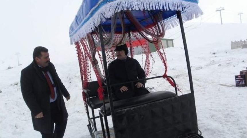 Erciyes Kayak Merkezi&rsquo;nde Atlı Kızak Turları Başladı