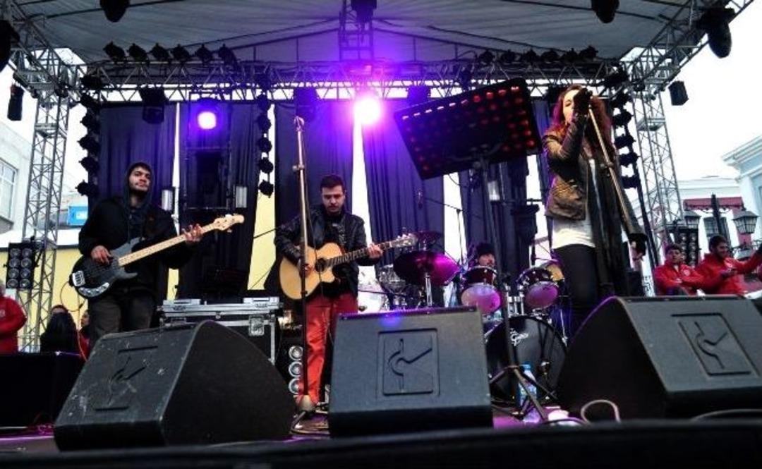 &lsquo;s&ouml;mestre Fest 2013&rsquo; Edirne&rsquo;de Gripin Konseri İle Sona Erdi