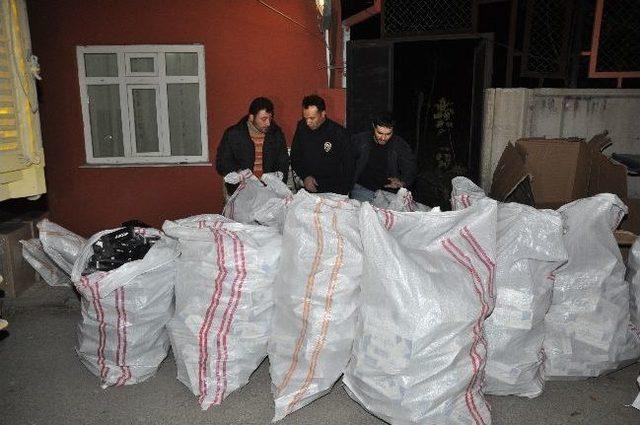 Un Yüklü Tırda 30 Bin Paket Kaçak Sigara