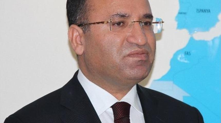 Bekir Bozdağ'dan "yeni Anayasa" Değerlendirmesi
