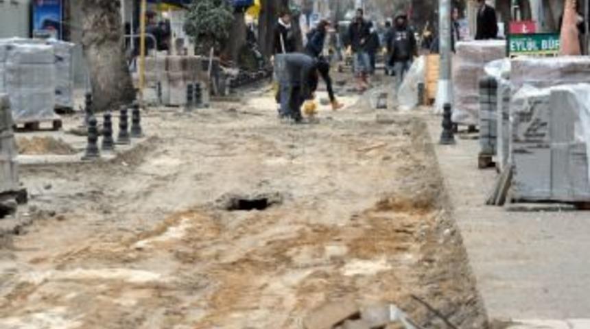 Yalova'da Yol &Ccedil;alışmaları