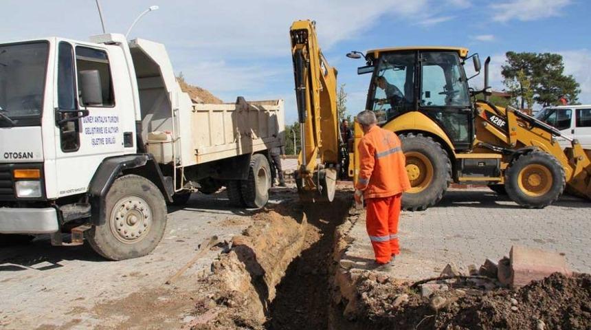 Kemer Kındıl &Ccedil;eşme Mevkii'ne Yeni Su Hattı Ve Yangın Tahliye Sistemi