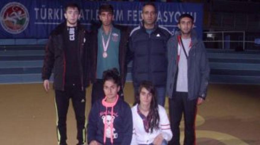 Batman Petrolsporlu Sadun Ay, T&uuml;rkiye 3.'s&uuml; Oldu