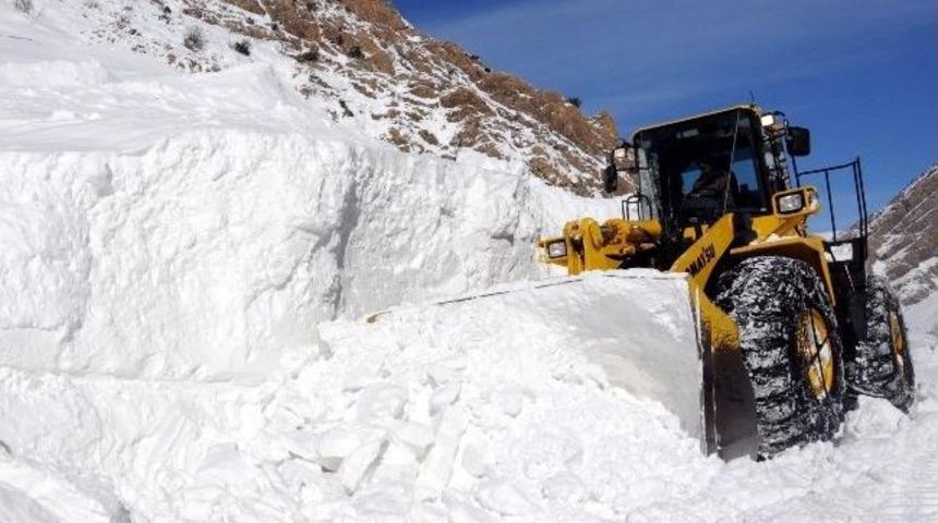 Van'da Karla M&uuml;cadele &Ccedil;alışması
