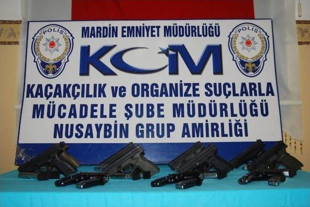 Kızıltepe&rsquo;de 11 Adet Tabanca Ele Ge&ccedil;irildi 1